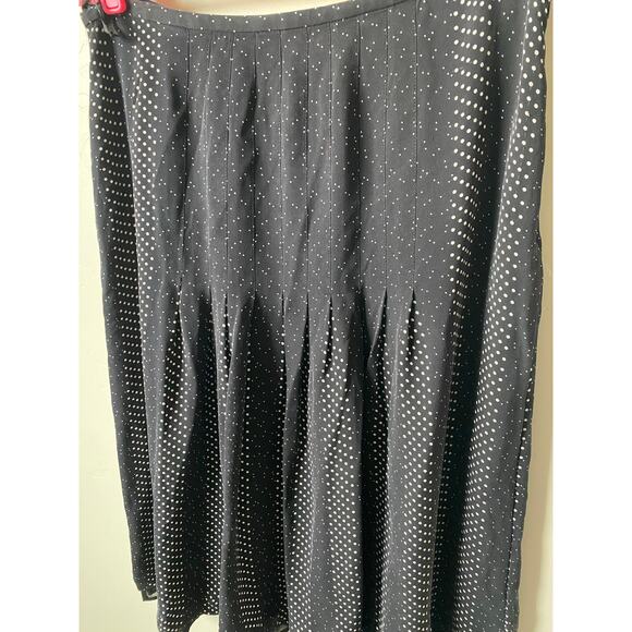 Talbots 100% Pure Silk Black w/ White Polka Dots Pleated Flowy Midi Skirt- Sz 12 - Picture 4 of 9
